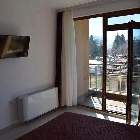 шошови Pensión 4*