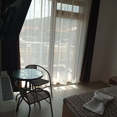 Pensión шошови Velingrado